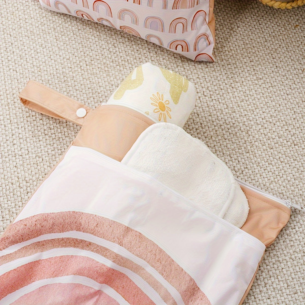 Lot de 2 pochettes à langer imprimées, 4 motifs