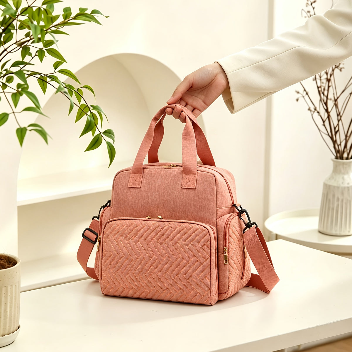 Sac à langer matelassé chevrons, passant de valise, 3 coloris